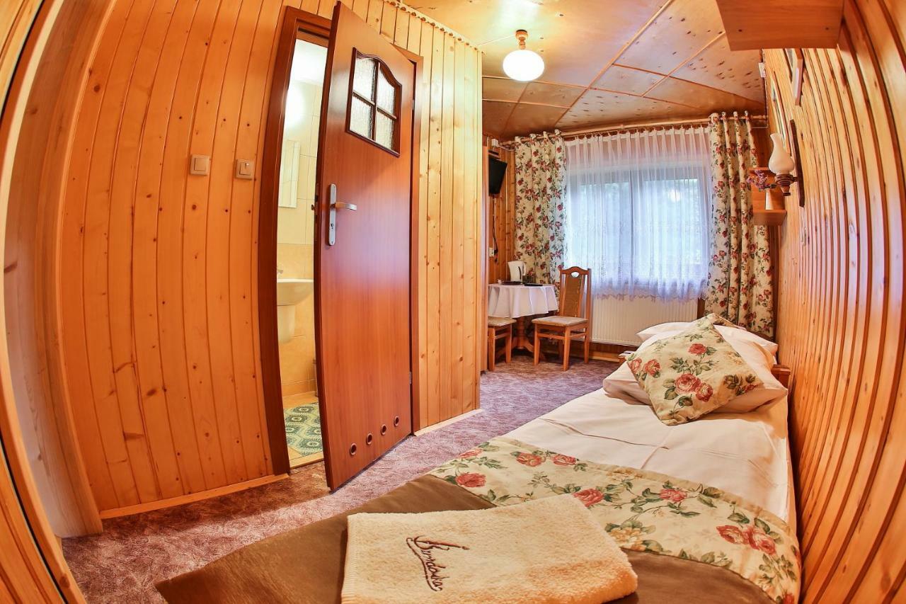 Bundowka- Pokoje Goscinne - Znizki Na Termy - Stoki Narciarskie - Sniadania ブコビナ・タトシャンスカ エクステリア 写真